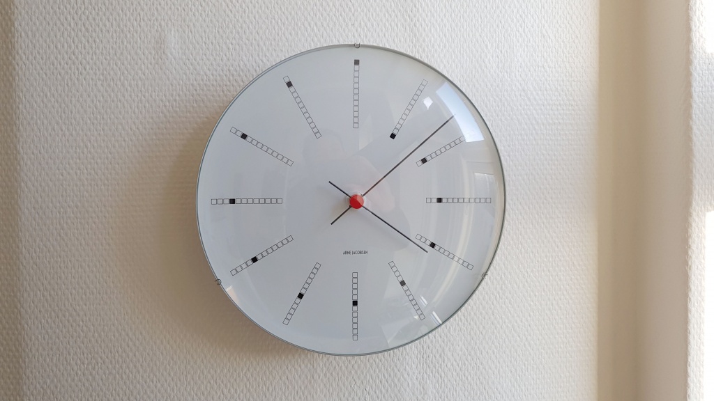 Arne Jacobsen bankers clock