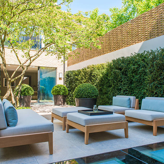 ​Back garden at Bedford Gardens House. : modern Garden by Nash Baker Architects Ltd