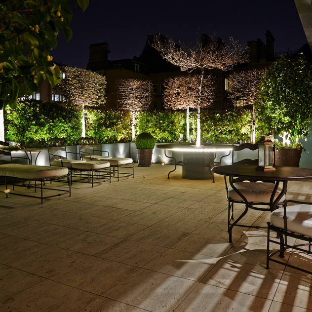 Garden lighting: modern Garden by Cameron Landscapes and Gardens