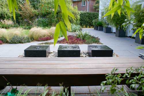 Modern - Contemporary - Large Family Garden