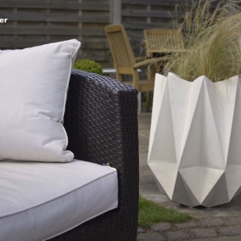 Kronen flower pot white logo(23) - Copy