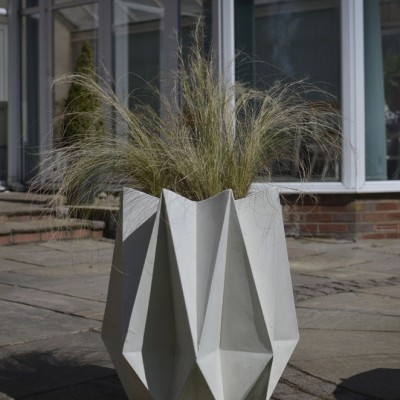 Kronen flower pot white logo(28) - Copy