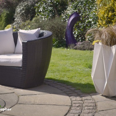 Kronen flower pot white logo(8) - Copy